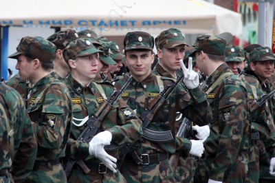 Саратов. Военный парад