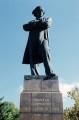 Памятник Чернышевскому, ул. Радищева.