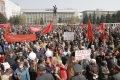1 мая в Саратове прошли демонстрации областной федерации профсоюзов, КПРФ, Трудовой России и РКРП и митинг-концерт партии Жизни. Театральная площадь.
