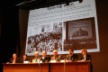Пресс-конференция в СГУ.  На заднем плане - увеличенное изображение газеты "Новые времена".