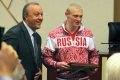 Губернатор Валерий радаев на  встрече с олимпийским чемпионом Ильей Захаровым. Саратов.