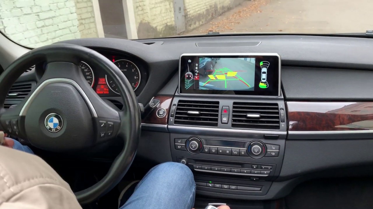 экран для BMW с навигацией