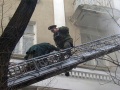 Спасение жителей по пожарной лестнице, пожар на ул. Советская.