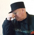 Александр Попов, 1925 года рождения. По данным УИН, это единственный саратовец, попавший под амнистию  честь 60-летия Победы. 
