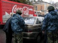 Операция СОБРа по задержанию троих представителей местной кавказской преступной группировки. Пересечение улиц Вольская и Киселева. 