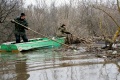 Весенний паводок, расчистка заторов на реке, Аткарский район.
