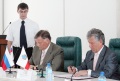 Церемония подписания соглашения о сотрудничестве между "РЖД" и правительством Саратовской  области. Владимир Якунин и Павел Ипатов (справа).
