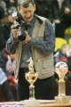 Фотограф Игорь Чижов на церемонии награждения футболистов ФК "Сокол-Саратов" за победу в сезоне 2006 года. 