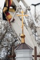 Установка нового шатра на главную башню Архиерейского храма в честь иконы Божией Матери "Утоли моя печали" . 