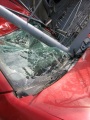Автомобиль, поврежденный упавшей вышкой сотовой связи. 6-й Динамовский проезд, Саратов. 
