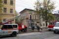 Тушение пожара в двухэтажном деревянном доме на пересечении Горького и Мичурина. 