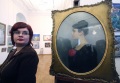 На церемонии передачи Радищевскому музею картины "Женский портрет" (1917) художника Федора Корнеева.