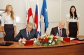 Валерий Радаев и Леонид Коссович на подписании соглашения о взаимодействии между СГУ и облправительством.