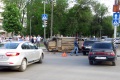 В Саратове на пересечении Рахова и Большой Горной столкнулись "ВАЗ-2107" и "ВАЗ-2112". От удара "двенадцатая" перевернулась.