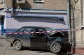 Автомобиль врезался в пятиэтажный дом. Погиб 32-летний водитель. Госпитализирован  двухлетний ребенок. Улица Азина, Саратов.