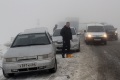 В Саратовском районе в районе кафе "Зеленая крыша" возле села Еремеевка произошло массовое ДТП. На трассе столкнулись около 40 машин.